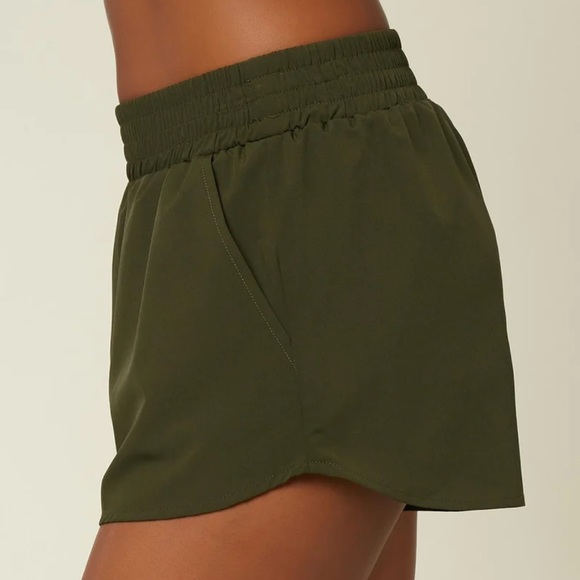 NWT O’Neill LANDING HYBRID SHORTS - Picture 2 of 10